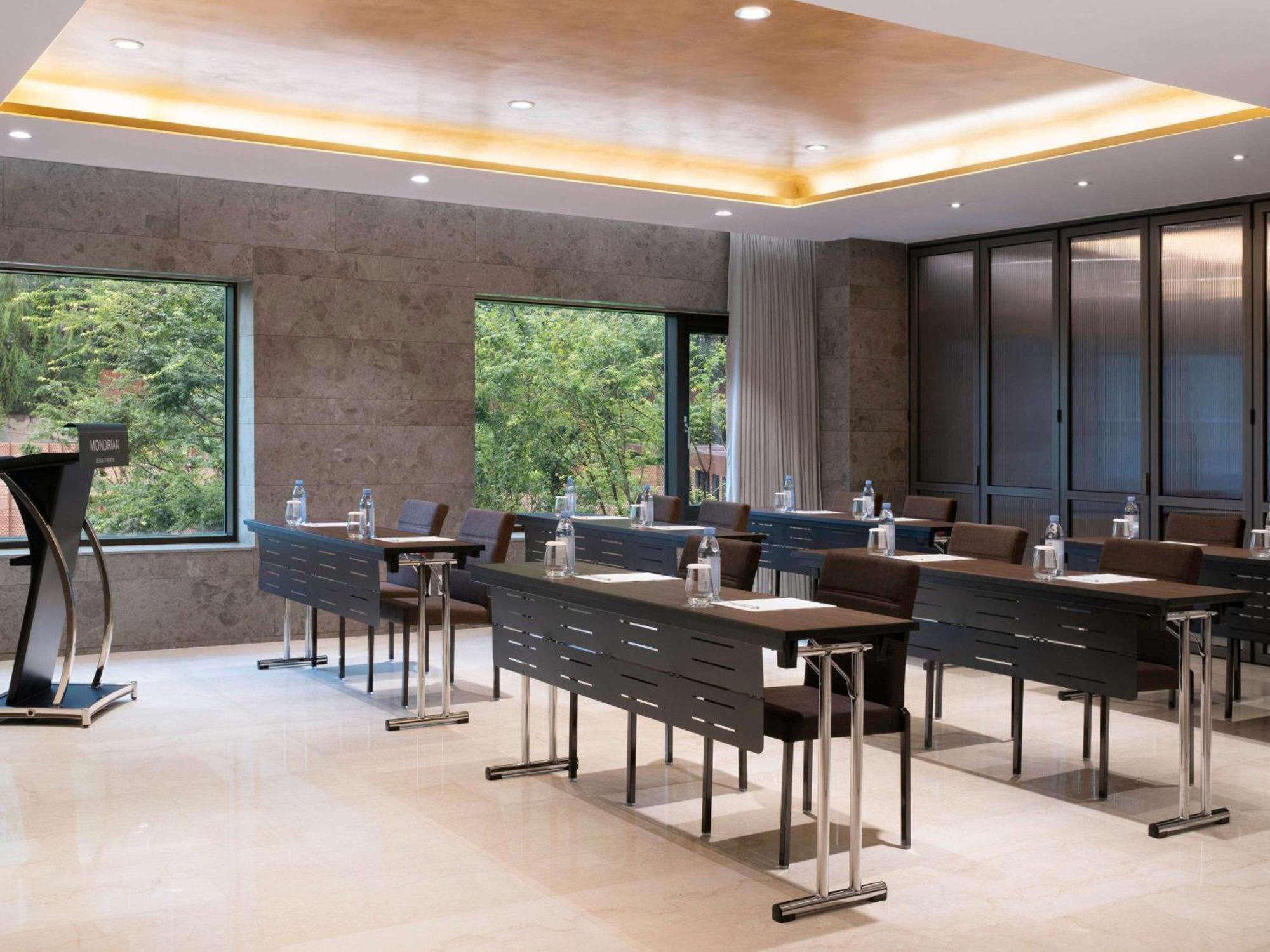 Mondrian Itaewon Khách sạn